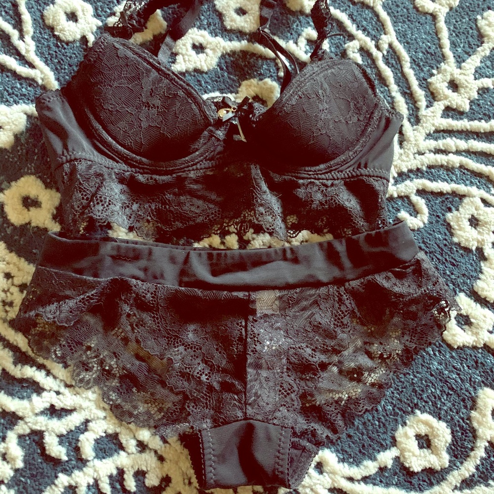 Black Lace Lingerie Set